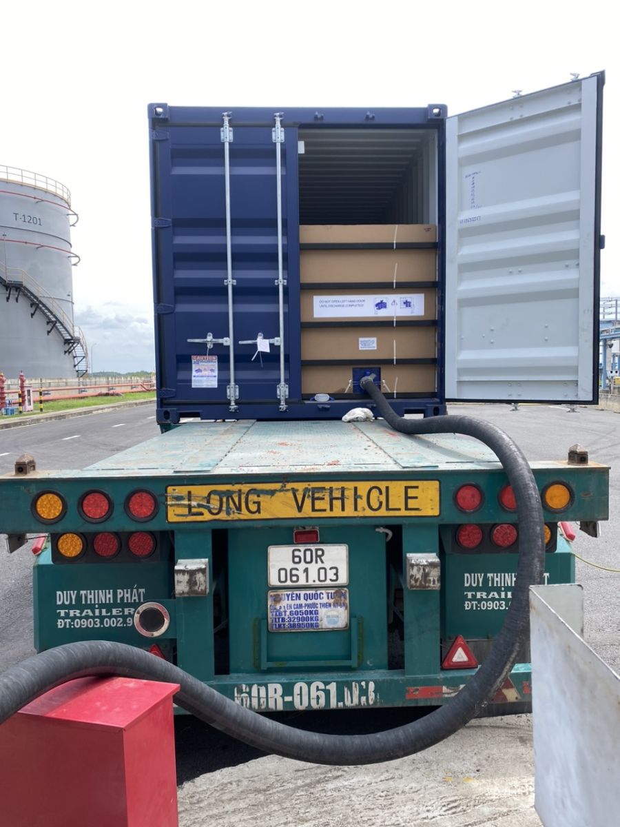 Dầu bôi trơn động cơ ô tô chính hãng tại Giang Lam Trading